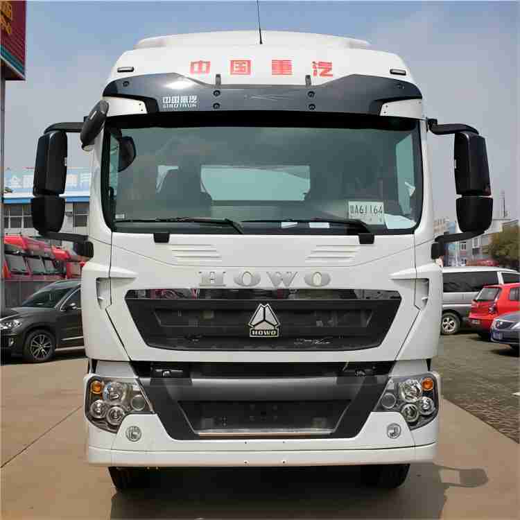 Тежък камион HOWO T5G трактор